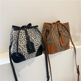 New large capacity leopard Single Shoulder Messenger bucket bag in autumn